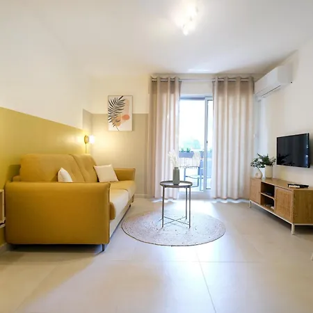 Apartamento Rénové, 5mn Plage, Terrasse, Clim, Vélos Saint-Mandrier-sur-Mer