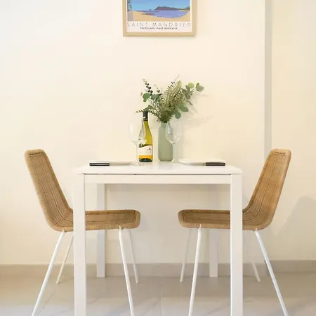 شقة Renove, 5mn Plage, Terrasse, Clim, Velos سانت-ماندرييه-سور-مير